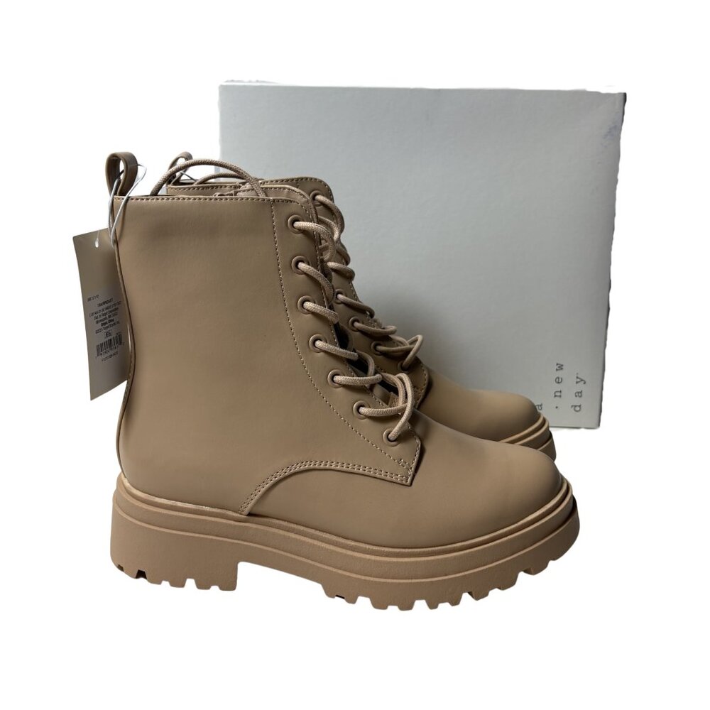 A New Day Women’s Bridget Boots – Tan – Size 6.5